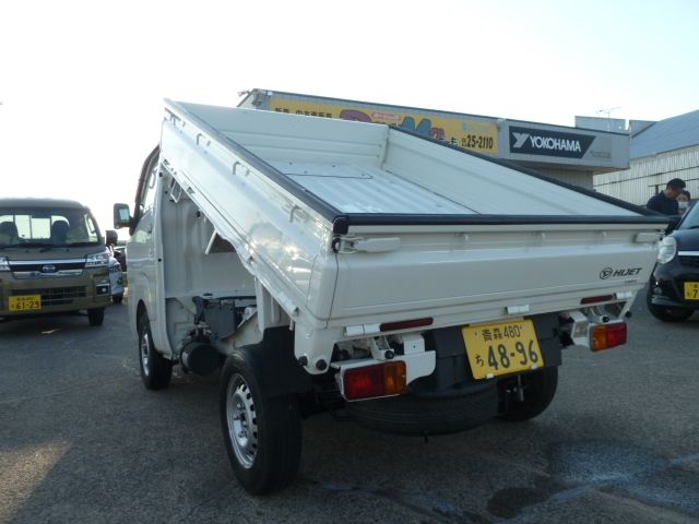 Mazda Bongo rear view