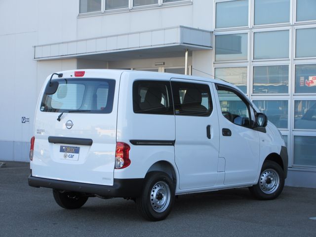 Mazda Bongo rear view