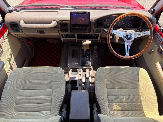 Mazda Bongo front view