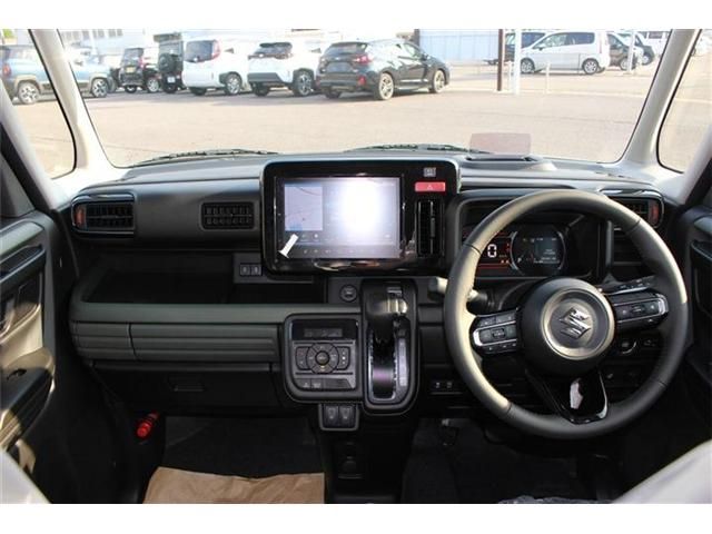 Mazda Bongo front view