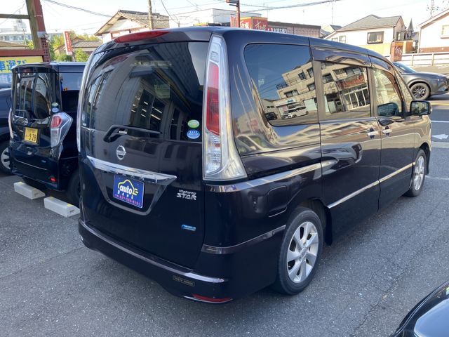 Mazda Bongo rear view