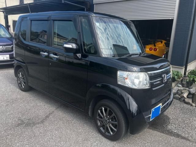 Mazda Bongo rear view
