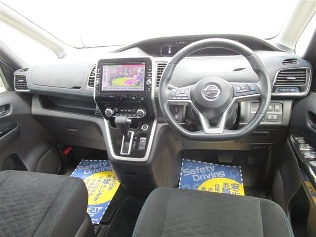 Mazda Bongo front view