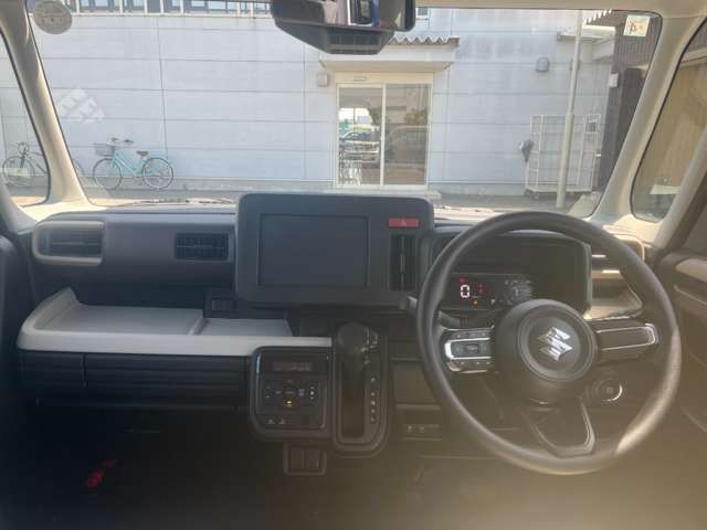 Mazda Bongo front view