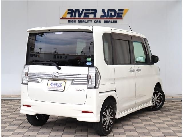Mazda Bongo rear view