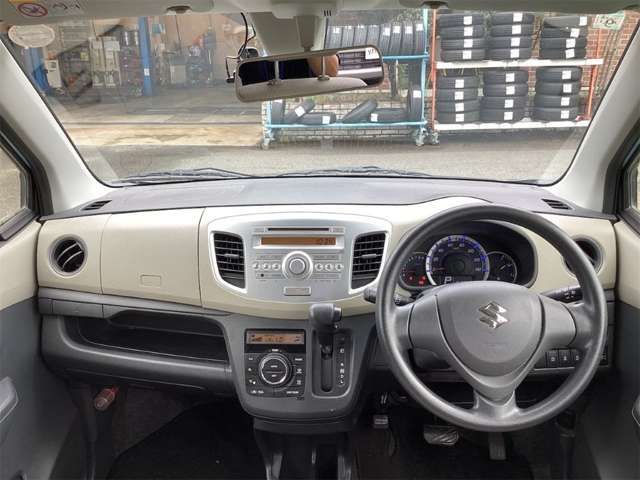 Mazda Bongo front view