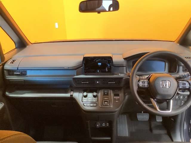 Mazda Bongo front view