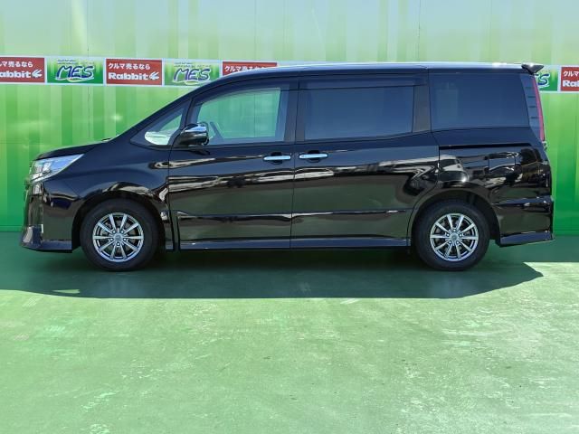 Mazda Bongo front view