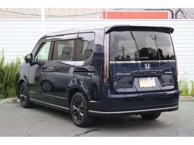 Mazda Bongo rear view