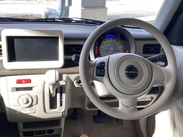 Mazda Bongo front view