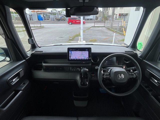 Mazda Bongo front view
