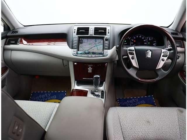Mazda Bongo front view