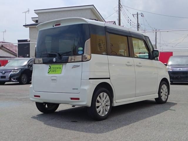 Mazda Bongo front view