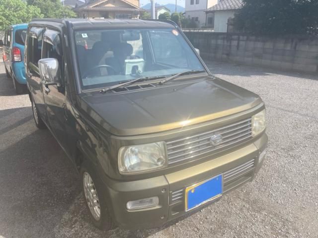 Mazda Bongo front view