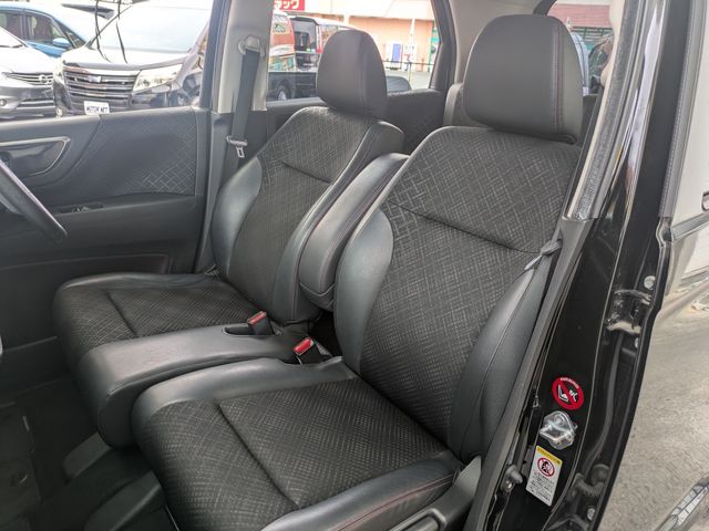 Mazda Bongo rear view