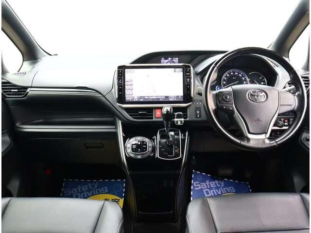 Mazda Bongo front view