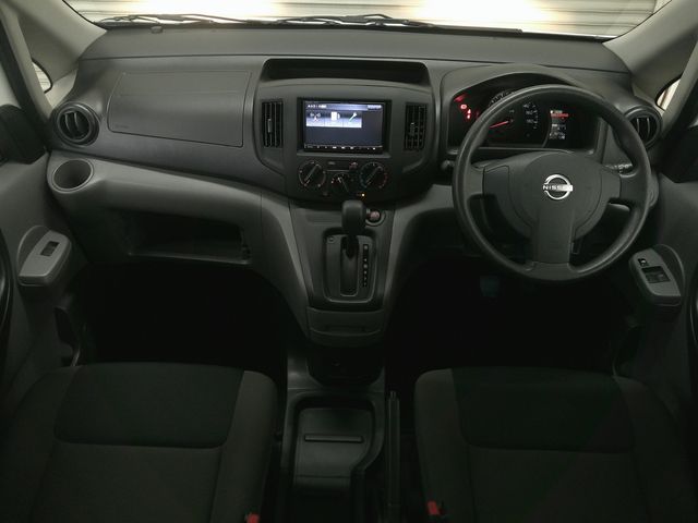 Mazda Bongo front view