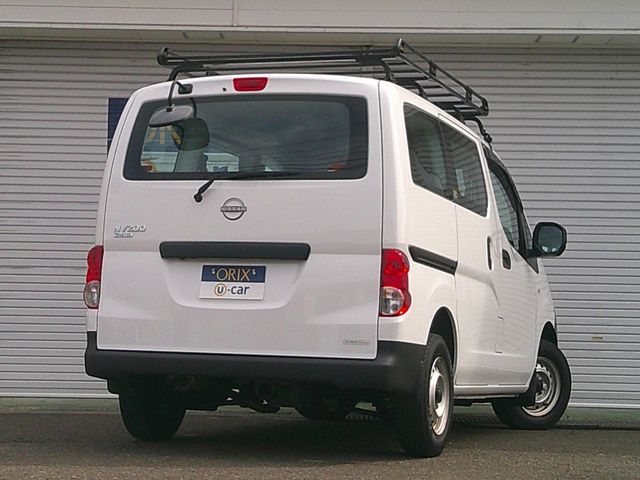 Mazda Bongo rear view