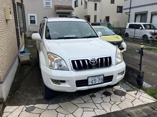 Mazda Bongo front view