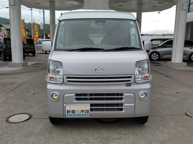 Mazda Bongo front view