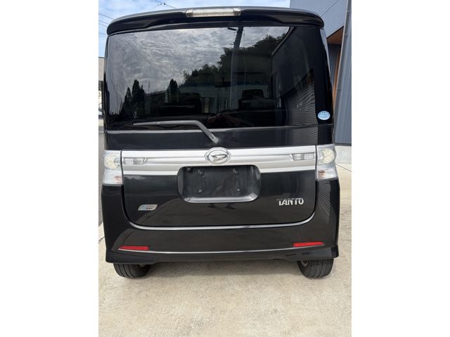 Mazda Bongo rear view