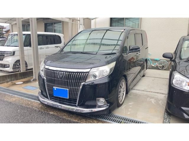 Mazda Bongo front view