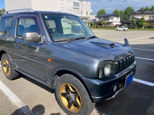 Mazda Bongo front view