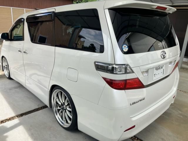 Mazda Bongo rear view