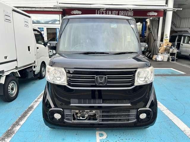 Mazda Bongo front view