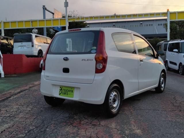 Mazda Bongo front view