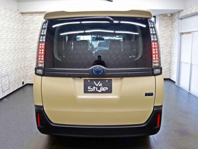 Mazda Bongo rear view