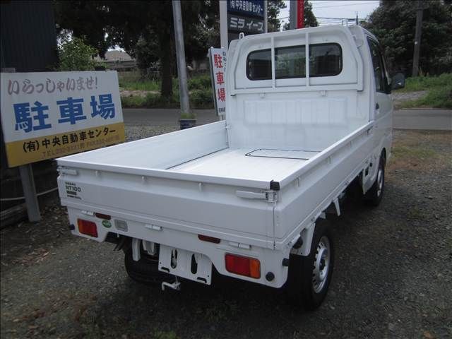 Mazda Bongo rear view