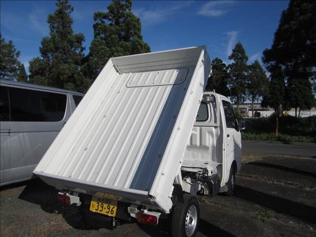 Mazda Bongo rear view