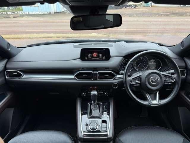 Mazda Bongo front view