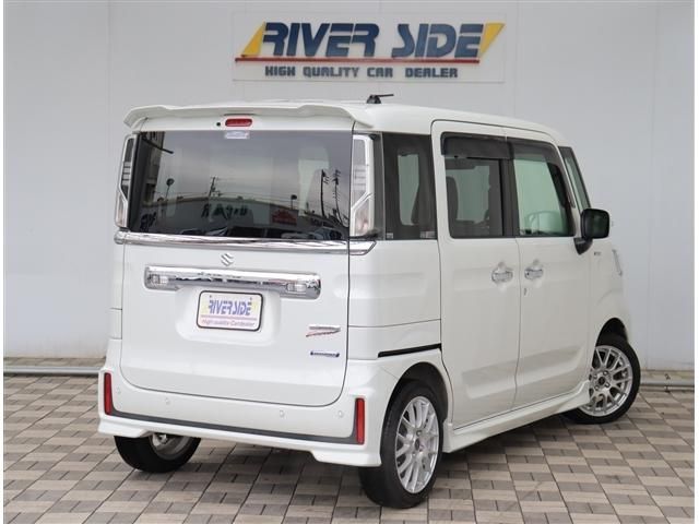 Mazda Bongo rear view