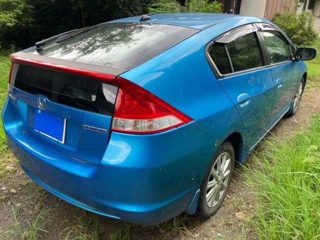 Mazda Bongo front view