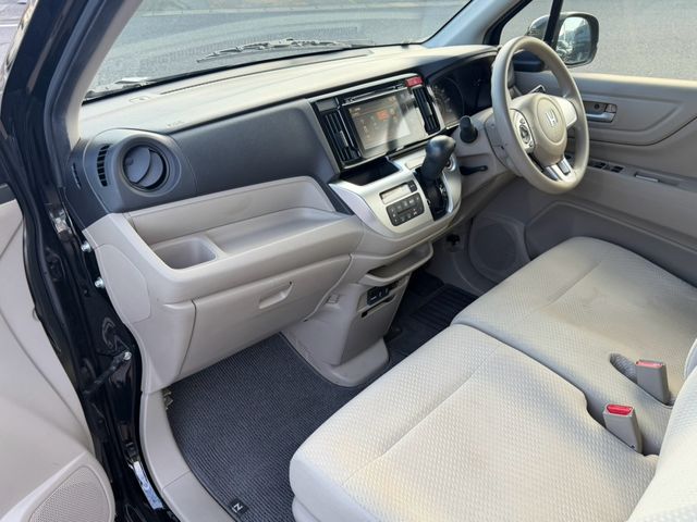 Mazda Bongo rear view