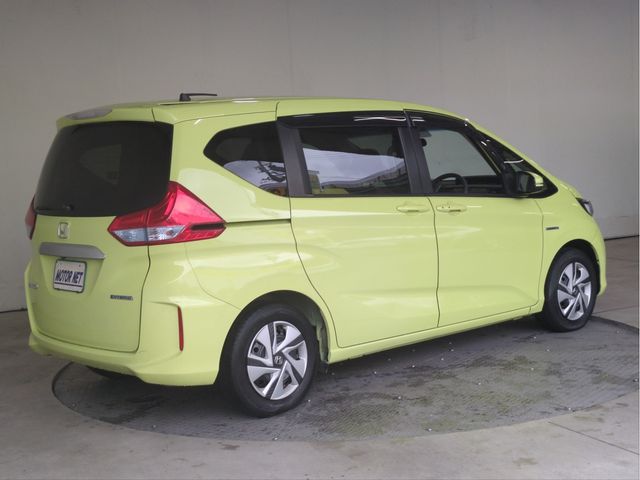 Mazda Bongo front view