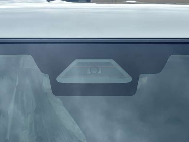 Mazda Bongo front view