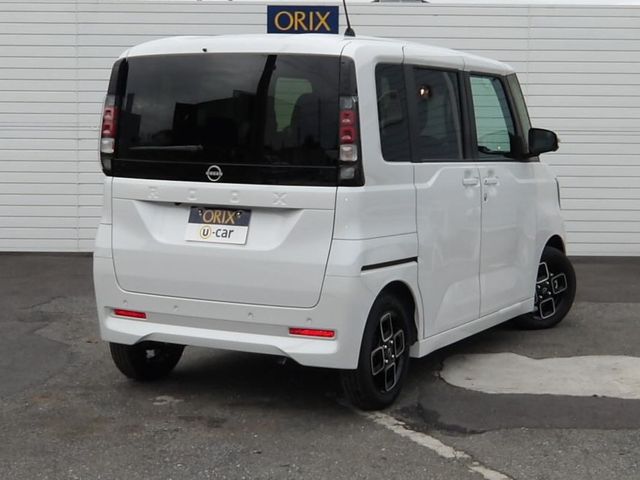Mazda Bongo rear view