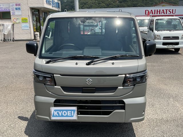 Mazda Bongo front view