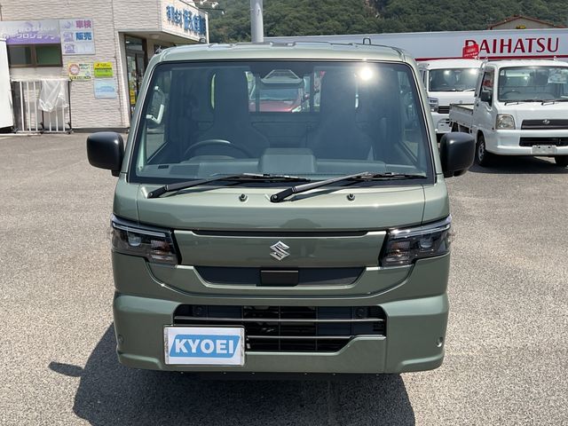 Mazda Bongo front view