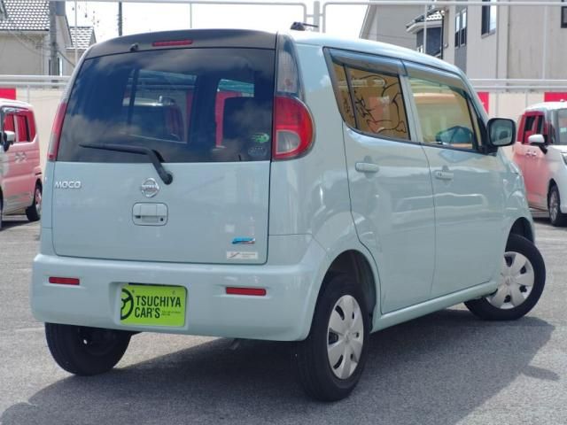 Mazda Bongo front view