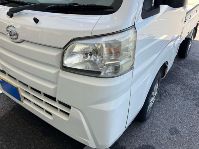 Mazda Bongo rear view