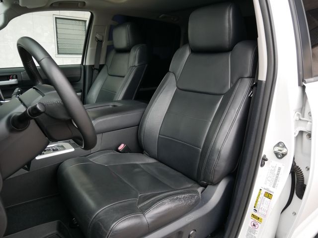 Mazda Bongo front view