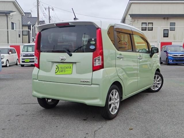 Mazda Bongo front view