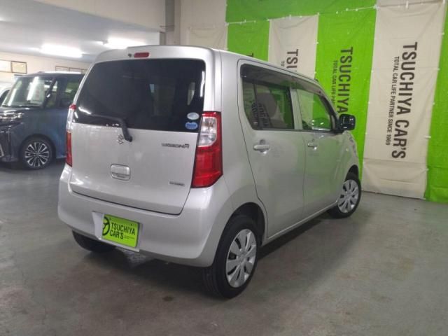 Mazda Bongo front view