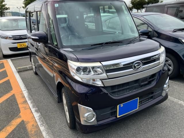 Mazda Bongo front view