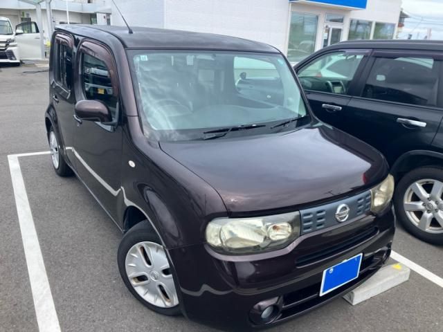 Mazda Bongo front view