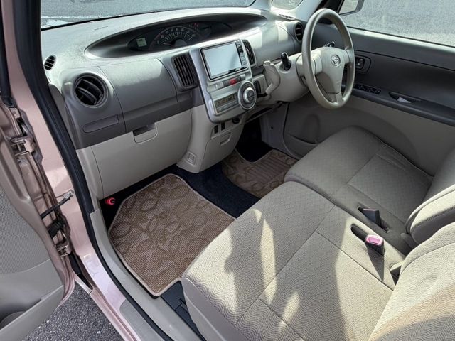 Mazda Bongo rear view